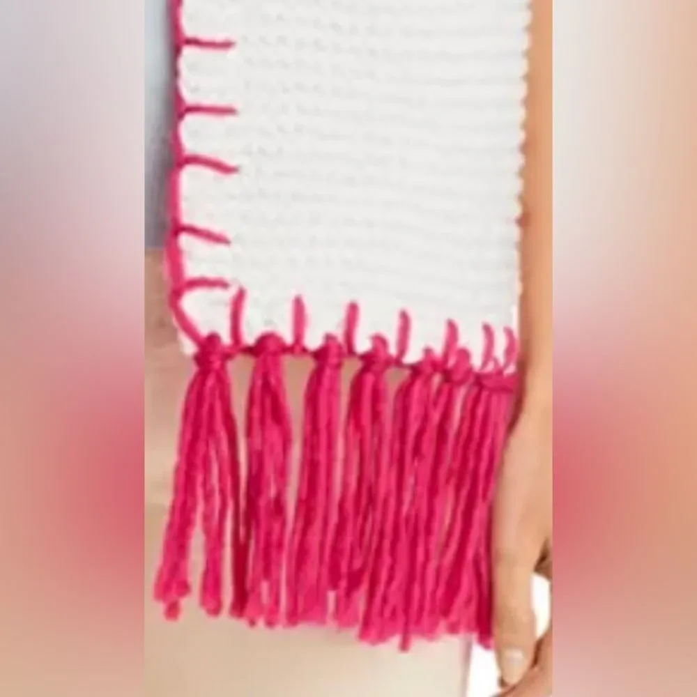 Aqua Bloomingdale’s Exclusive winter Long‎ Scarf White Pink NWT